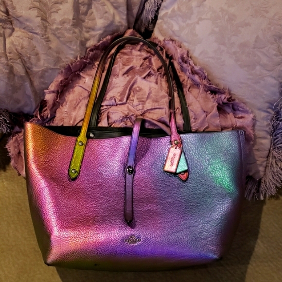 RaRE 🧜‍♀️NWT!!!🦄 COACH HOLOGRAM OILSLICK MARKET TOTE L/XL 36512 Unicorn - Picture 10 of 16
